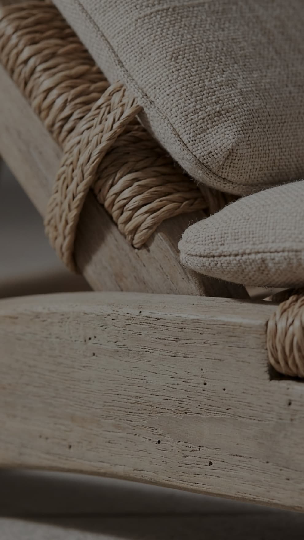 Liszt — woven rope and raw linen cushions on bleached wood